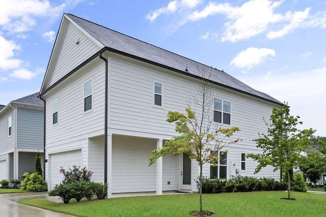 2018 Cobblestone Way, Atlanta, GA 30318