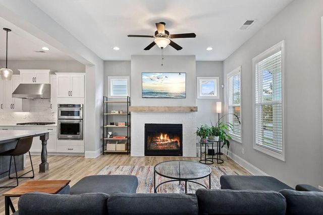 2018 Cobblestone Way, Atlanta, GA 30318
