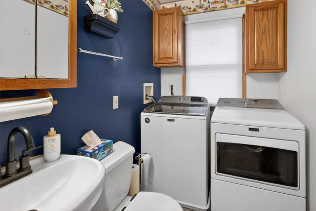 1101 Emma Avenue, Des Moines, IA 50315