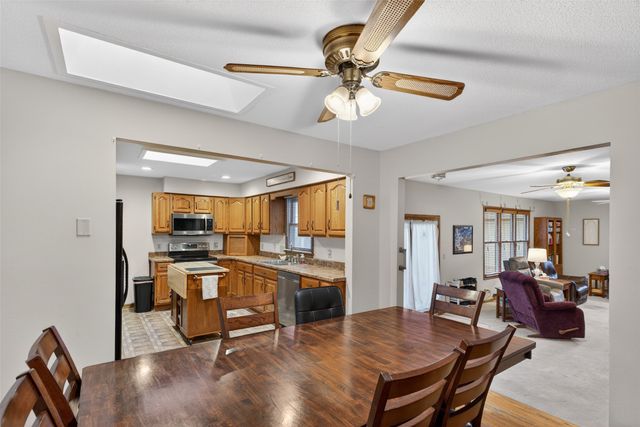 1101 Emma Avenue, Des Moines, IA 50315