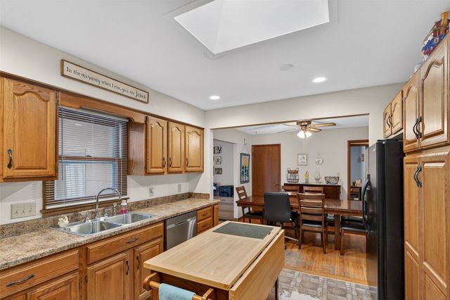 1101 Emma Avenue, Des Moines, IA 50315