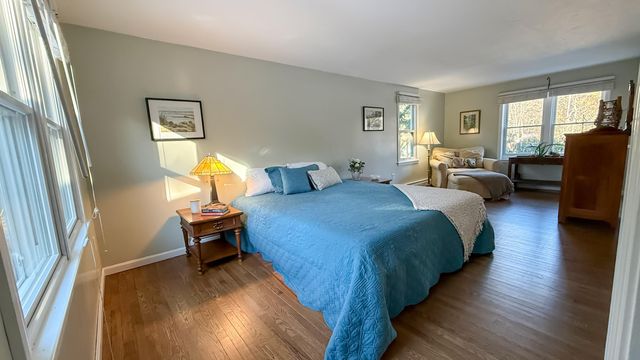 61 Wintergreen Road, Mashpee, MA 02649