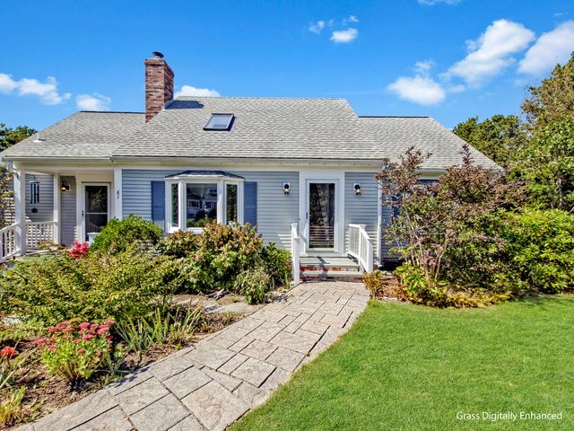 61 Wintergreen Road, Mashpee, MA 02649