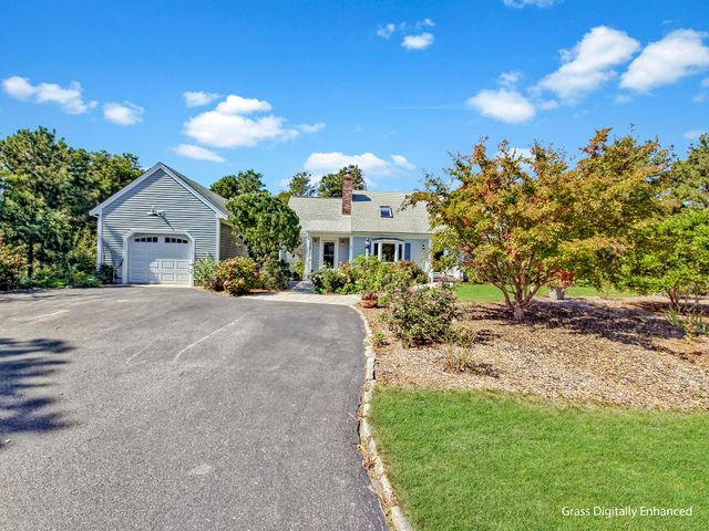 61 Wintergreen Road, Mashpee, MA 02649
