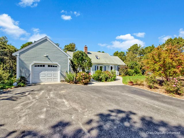 61 Wintergreen Road, Mashpee, MA 02649