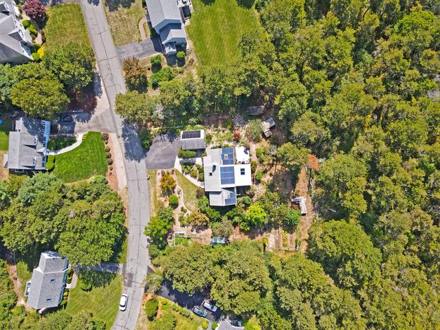 61 Wintergreen Road, Mashpee, MA 02649