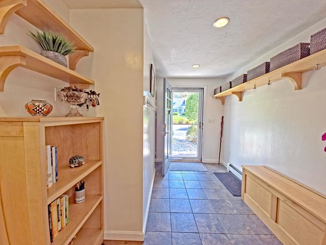 61 Wintergreen Road, Mashpee, MA 02649