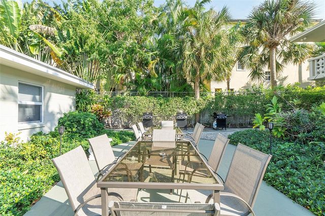 3230 NE 13th Street 102, Pompano Beach, FL 33062