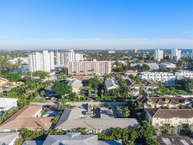 3230 NE 13th Street 102, Pompano Beach, FL 33062