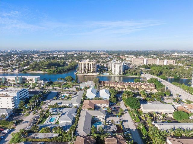 3230 NE 13th Street 102, Pompano Beach, FL 33062