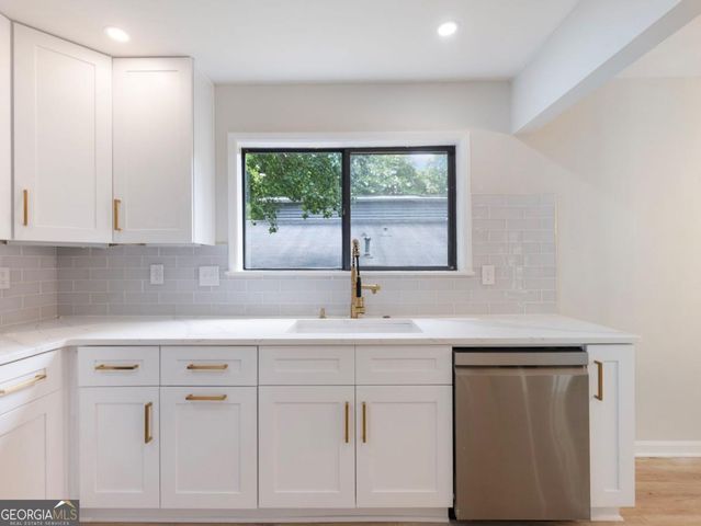2645 Trotters Walk Trail, Snellville, GA 30078