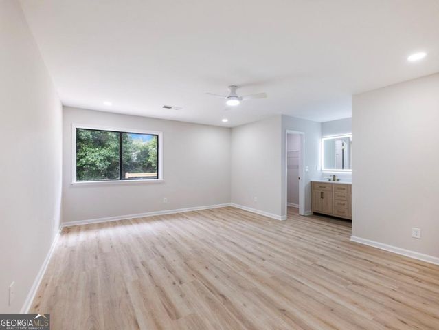2645 Trotters Walk Trail, Snellville, GA 30078