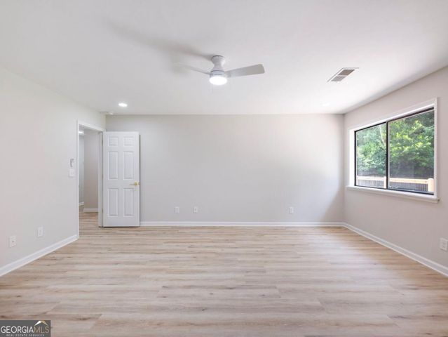 2645 Trotters Walk Trail, Snellville, GA 30078