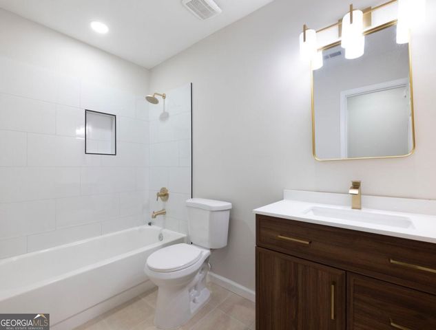 2645 Trotters Walk Trail, Snellville, GA 30078
