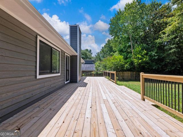 2645 Trotters Walk Trail, Snellville, GA 30078
