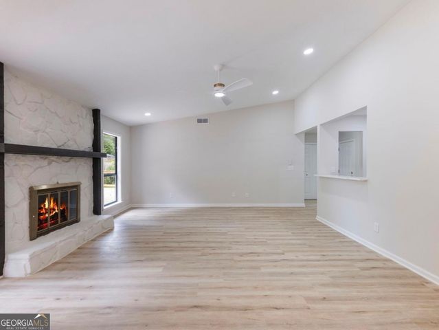 2645 Trotters Walk Trail, Snellville, GA 30078