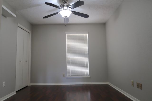 7507 Sunny Oaks Way, Houston, TX 77095