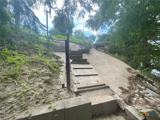 17377 Hwy 87, Nursery, TX 77976