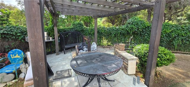 12 Franciscan Place, Phillips Ranch, CA 91766