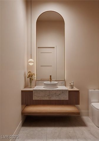 15 Olympia Canyon Way, Las Vegas, NV 89141