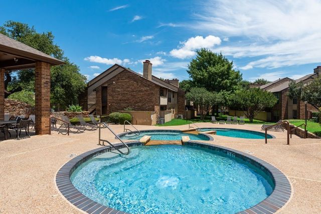 2014 Willoughby Lane 4612, Arlington, TX 76011