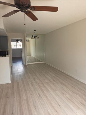 12955 Woodforest Boulevard 81, Houston, TX 77015