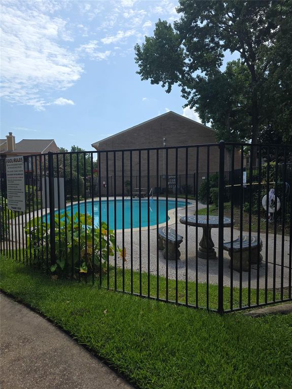 12955 Woodforest Boulevard 81, Houston, TX 77015