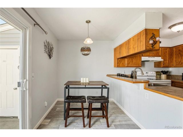 8805 W Floyd Ave, Lakewood, CO 80227