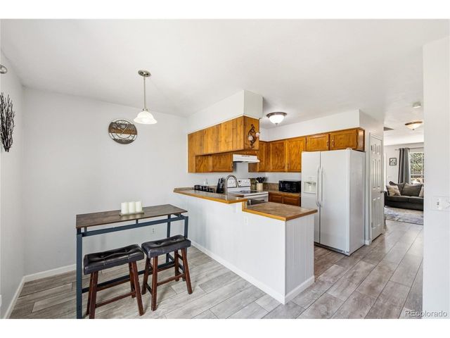 8805 W Floyd Ave, Lakewood, CO 80227