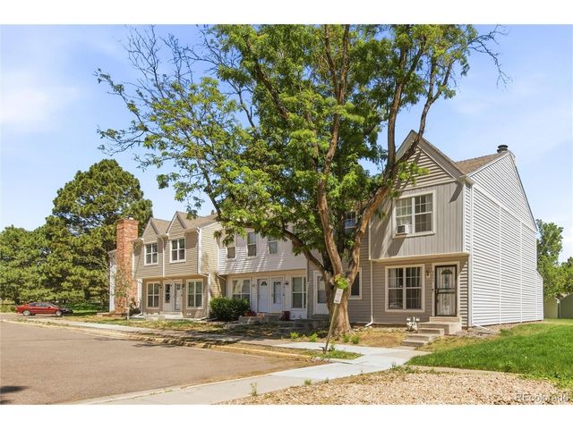 8805 W Floyd Ave, Lakewood, CO 80227