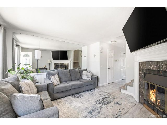 8805 W Floyd Ave, Lakewood, CO 80227