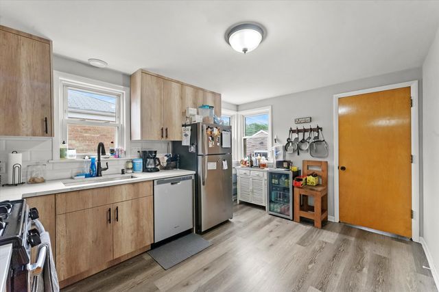 5139 S Narragansett Avenue, Chicago, IL 60638