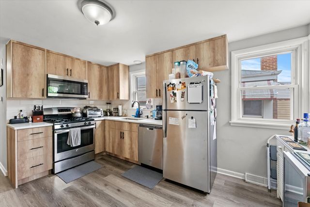 5139 S Narragansett Avenue, Chicago, IL 60638