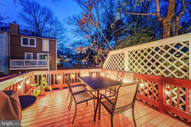 2180 WHISPERWOOD GLEN LN, Reston, VA 20191