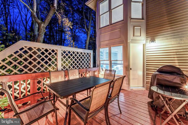 2180 WHISPERWOOD GLEN LN, Reston, VA 20191