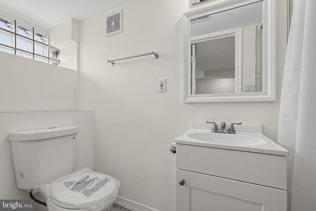 625 E SANGER ST, Philadelphia, PA 19120