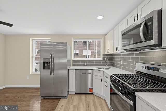 625 E SANGER ST, Philadelphia, PA 19120