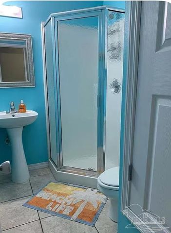 8496 Gulf Blvd 413, Navarre, FL 32566