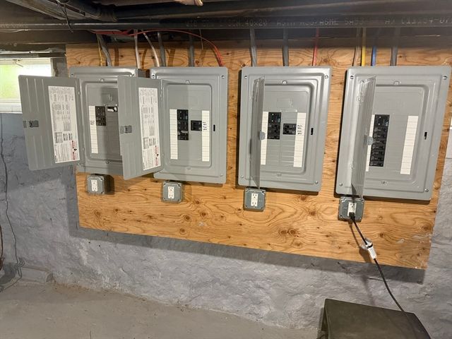 40 Edwards St, Fitchburg, MA 01420