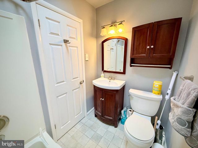 12004 SALINA PL, Philadelphia, PA 19154