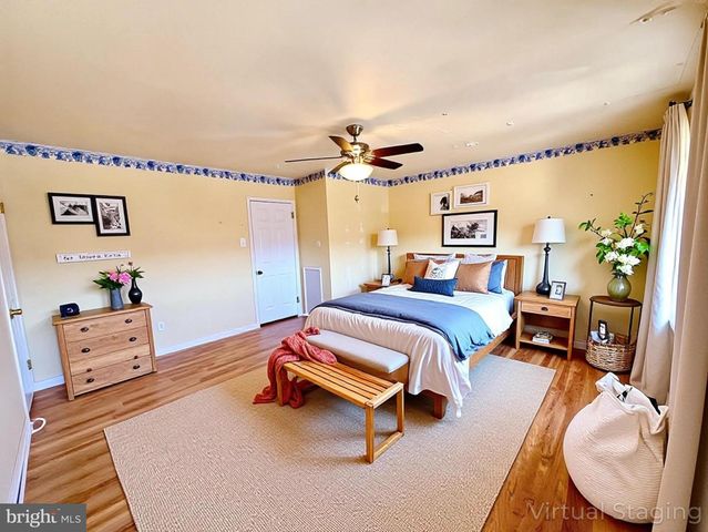 12004 SALINA PL, Philadelphia, PA 19154