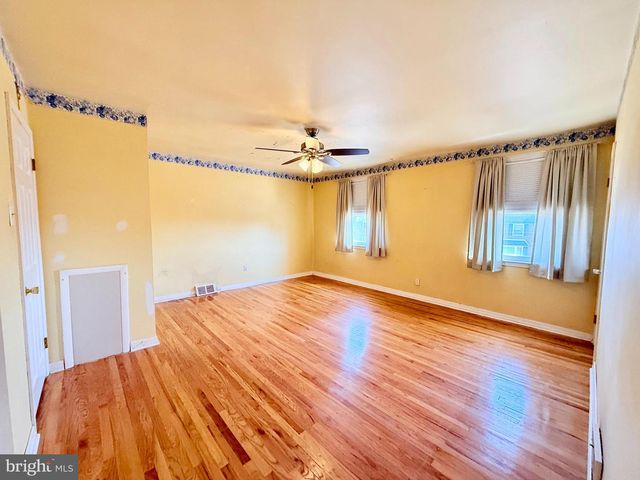 12004 SALINA PL, Philadelphia, PA 19154