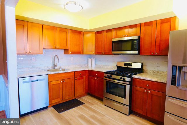 12004 SALINA PL, Philadelphia, PA 19154