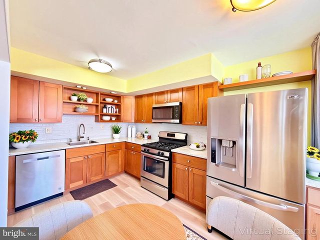 12004 SALINA PL, Philadelphia, PA 19154