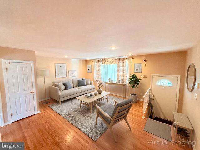 12004 SALINA PL, Philadelphia, PA 19154