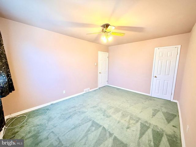 12004 SALINA PL, Philadelphia, PA 19154