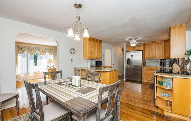 47 Sharon Rd, Hamilton, MA 01982