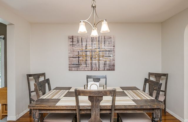 47 Sharon Rd, Hamilton, MA 01982
