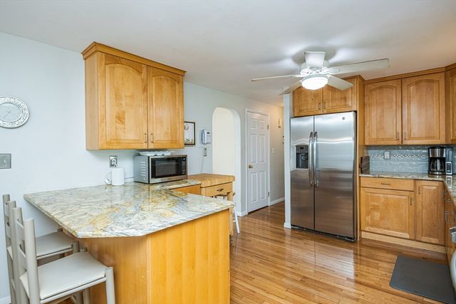 47 Sharon Rd, Hamilton, MA 01982