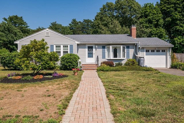 47 Sharon Rd, Hamilton, MA 01982